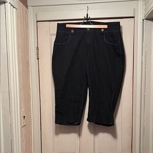 Black Women's Capris